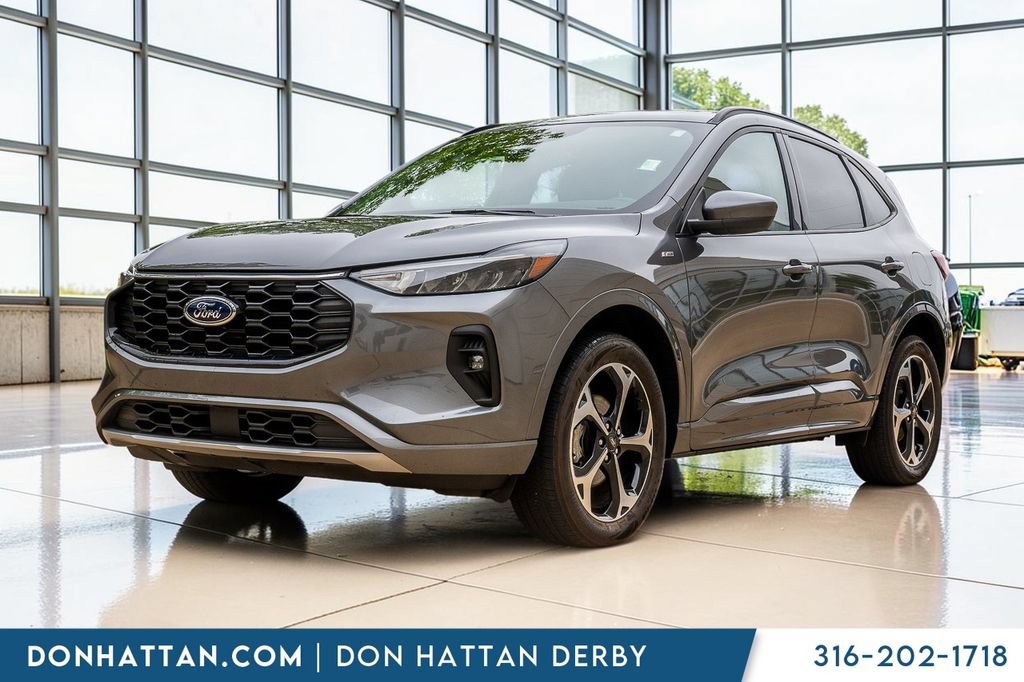 Used 2024 Ford Escape ST-Line Select w/ Tech Pack #1 AWD/4WD image 1