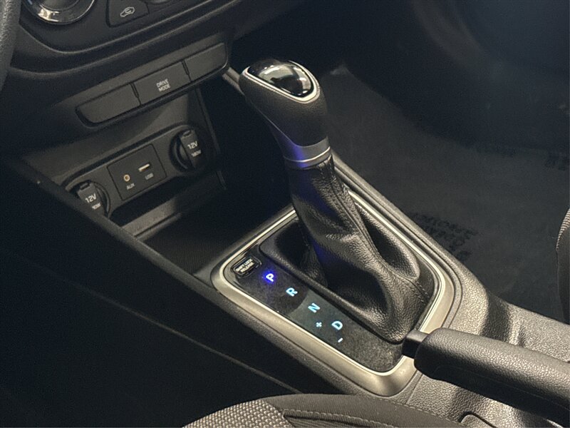 Used 2018 Hyundai Accent FWD image 22