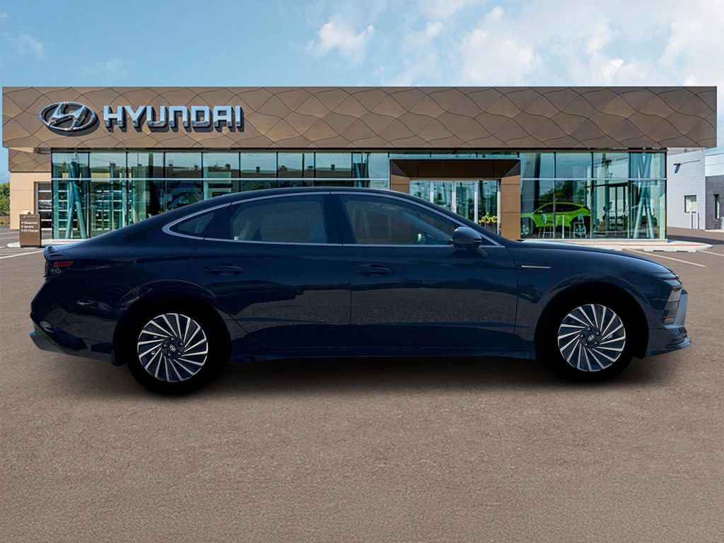 New 2025 Hyundai Sonata SEL image 9