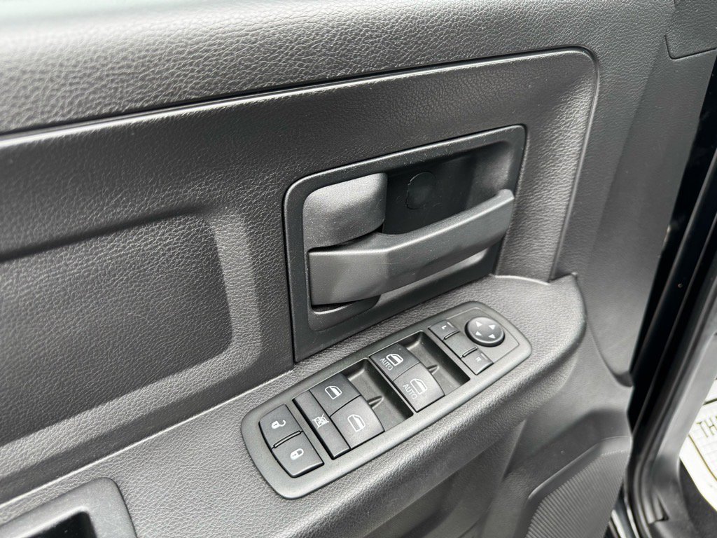 Used 2014 RAM 1500 Express image 22