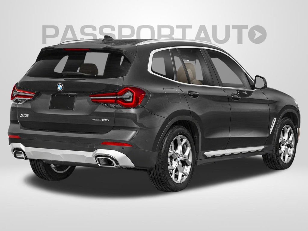 Used 2023 BMW X3 xDrive30i w/ Premium Package w/ZPA AWD/4WD image 2