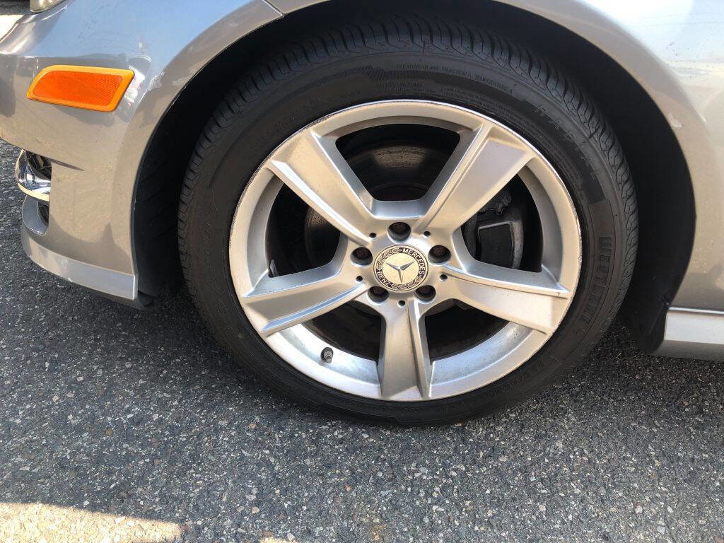 Used 2012 Mercedes-Benz C 250 Coupe image 20