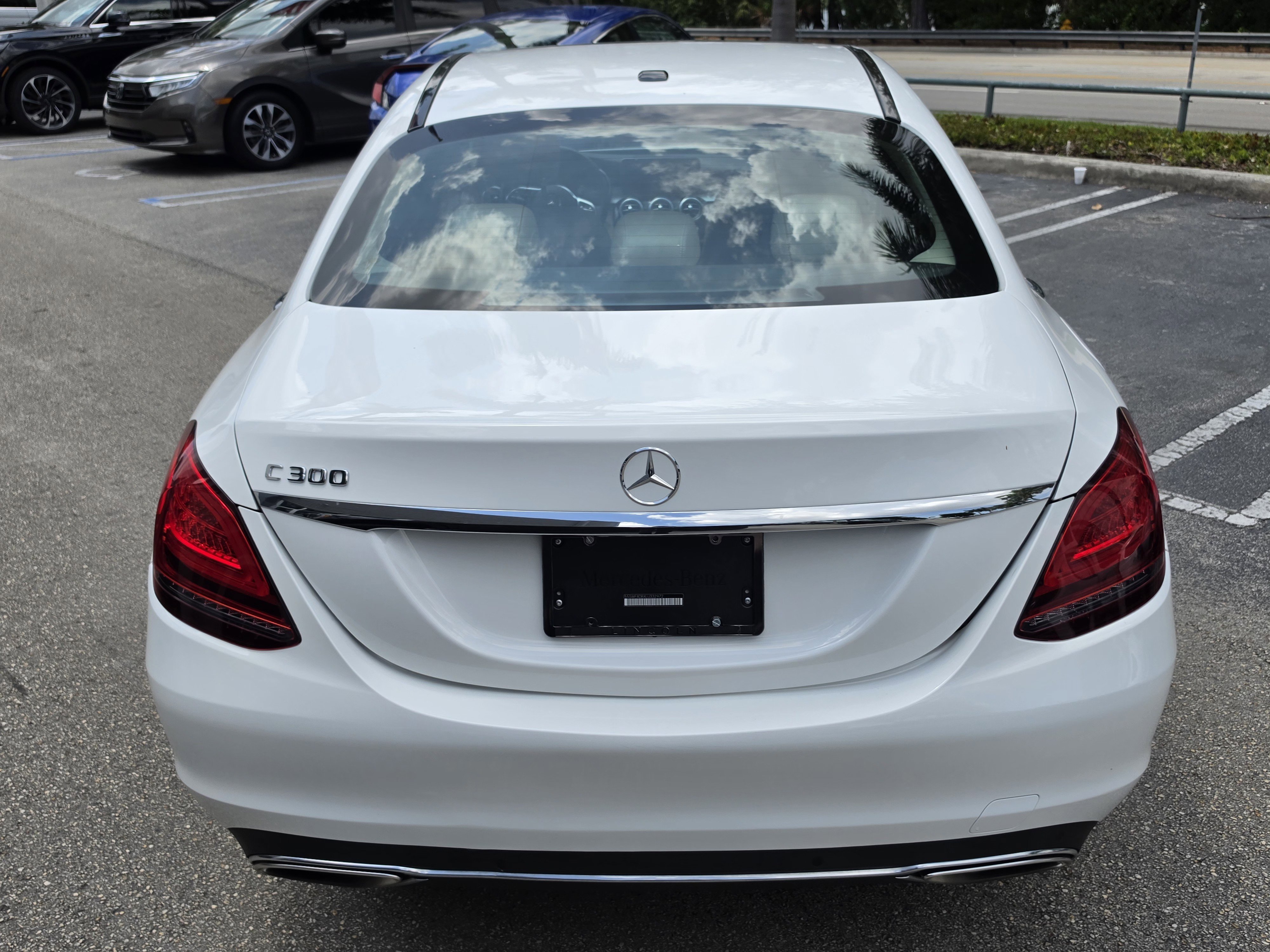 Used 2020 Mercedes-Benz C 300 Sedan image 5