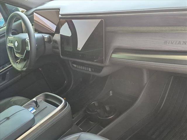 Used 2025 Rivian R1S Adventure Dual AWD/4WD image 23