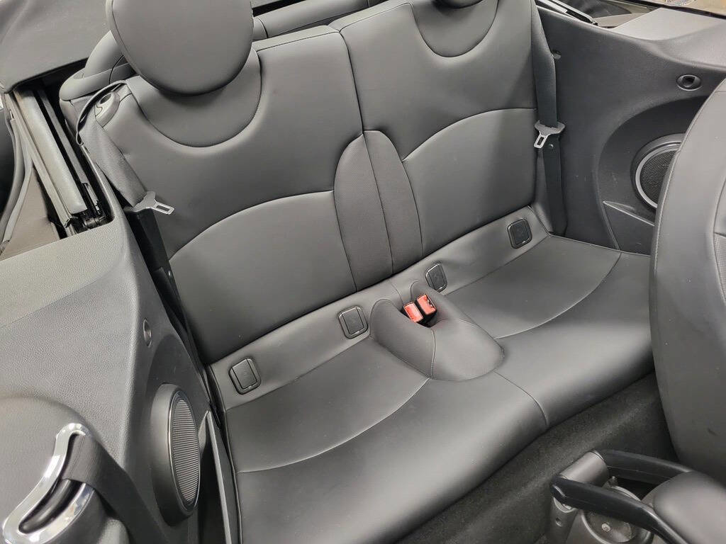 Used 2013 MINI Cooper Convertible image 25