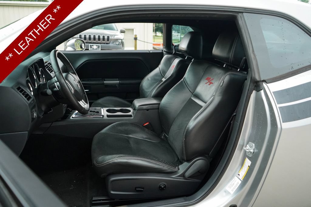 Used 2014 Dodge Challenger R/T RWD image 7