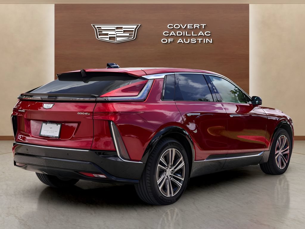 Certified 2024 Cadillac Lyriq Luxury AWD/4WD image 4