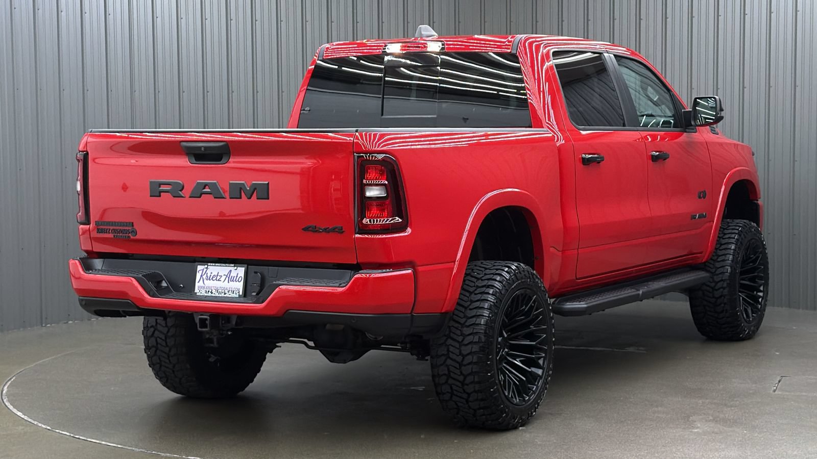 Used 2025 RAM 1500 Big Horn AWD/4WD image 5