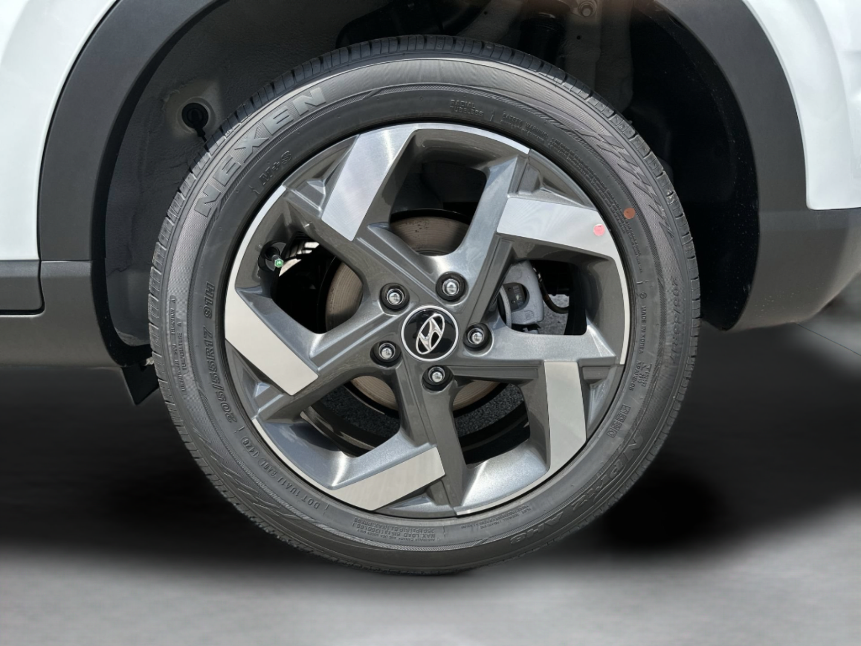 New 2026 Hyundai Venue SEL FWD image 30