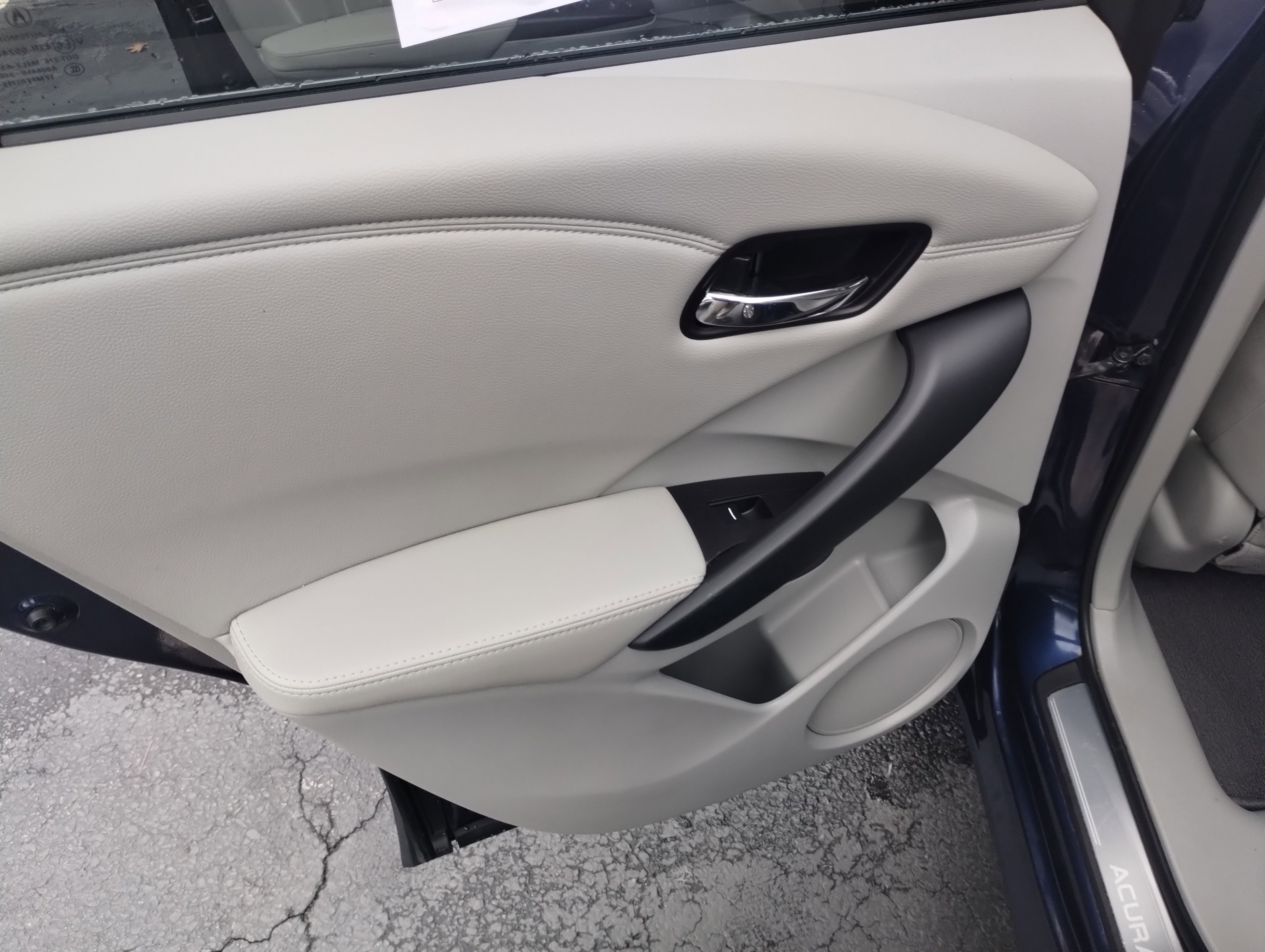 Used 2016 Acura RDX AWD w/ Technology Package image 16