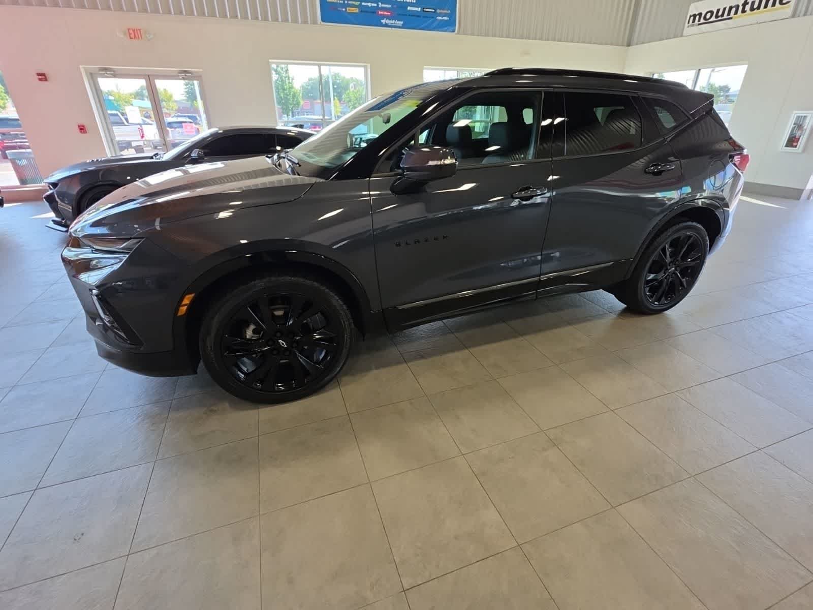 Used 2021 Chevrolet Blazer RS w/ Enhanced Convenience Package AWD/4WD image 16