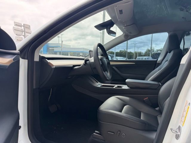 Used 2023 Tesla Model Y Long Range image 5