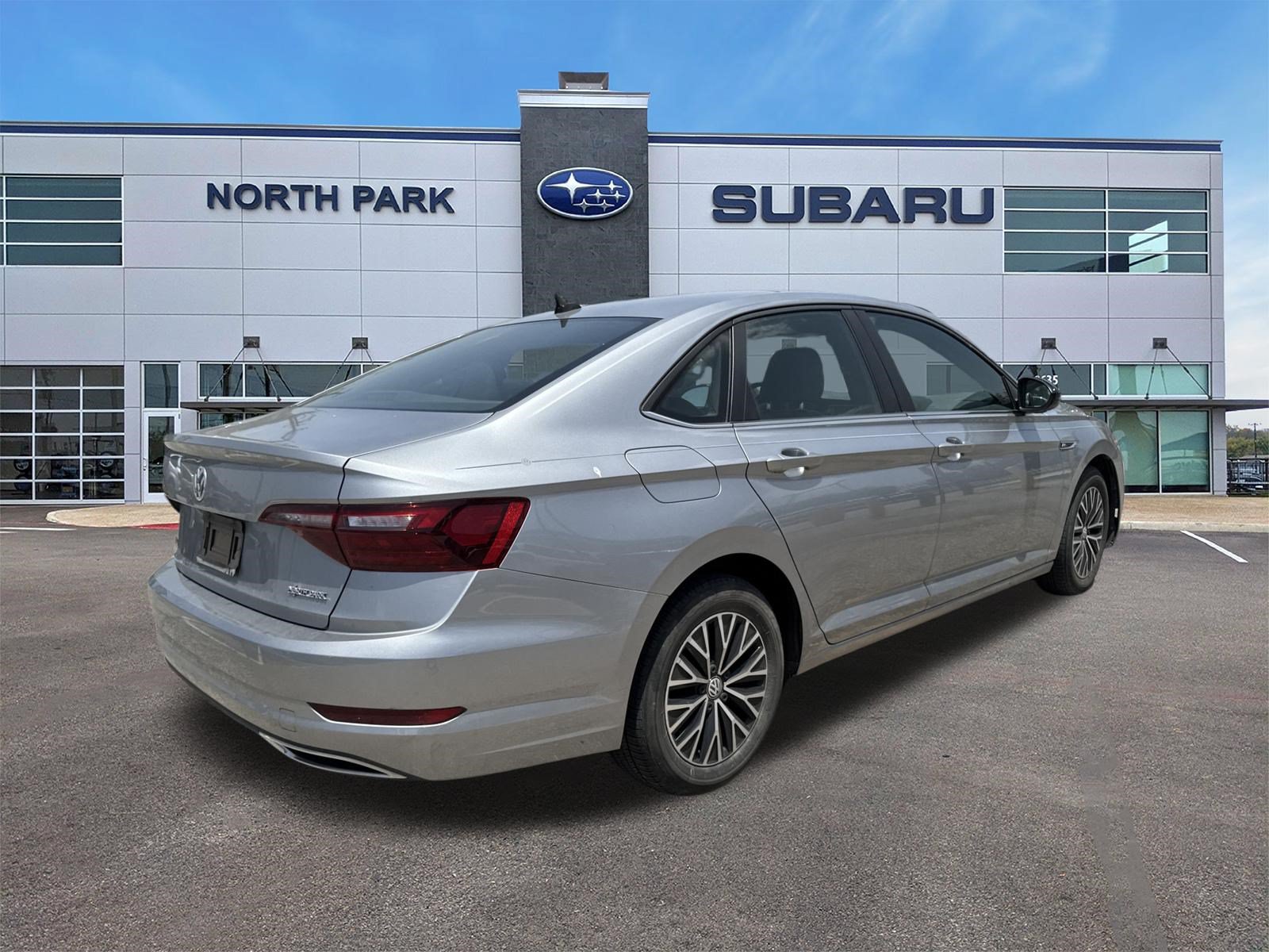 Used 2020 Volkswagen Jetta R-Line FWD image 3