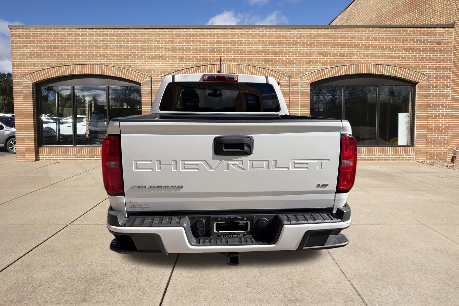 Used 2021 Chevrolet Colorado LT AWD/4WD image 4