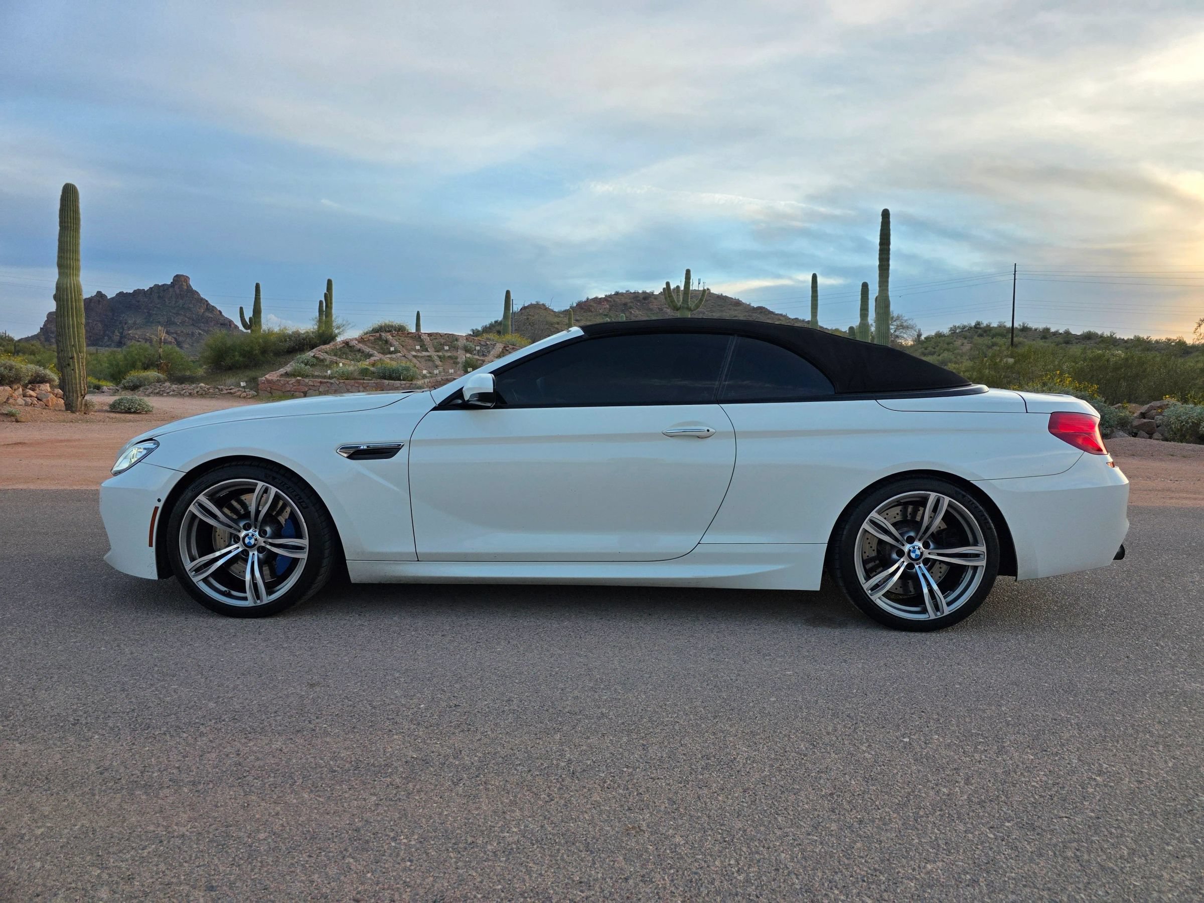 Used 2014 BMW M6 Convertible RWD image 2