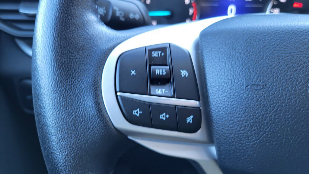 Used 2022 Ford Explorer XLT image 30