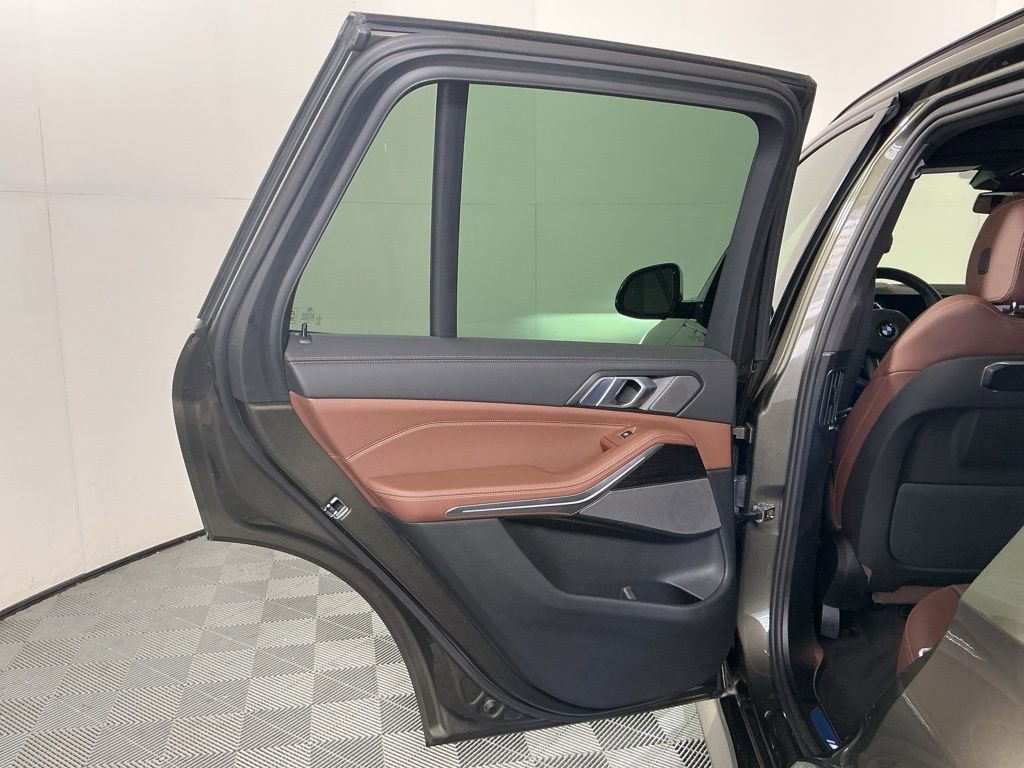 Certified 2026 BMW X5 sDrive40i w/ M Sport Package RWD image 24