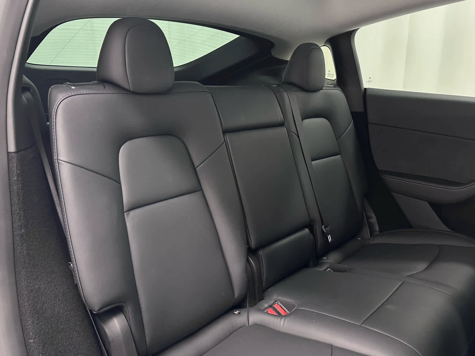 Used 2023 Tesla Model Y Long Range image 21