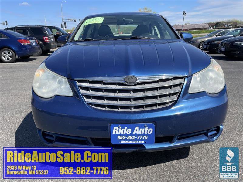 Used 2009 Chrysler Sebring Touring w/ Electronics Convenience Group FWD image 2
