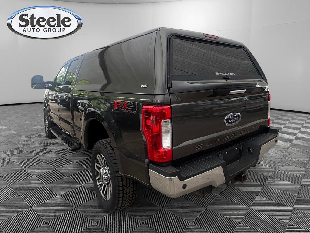 Used 2018 Ford F250 Lariat w/ Lariat Value Package AWD/4WD image 3
