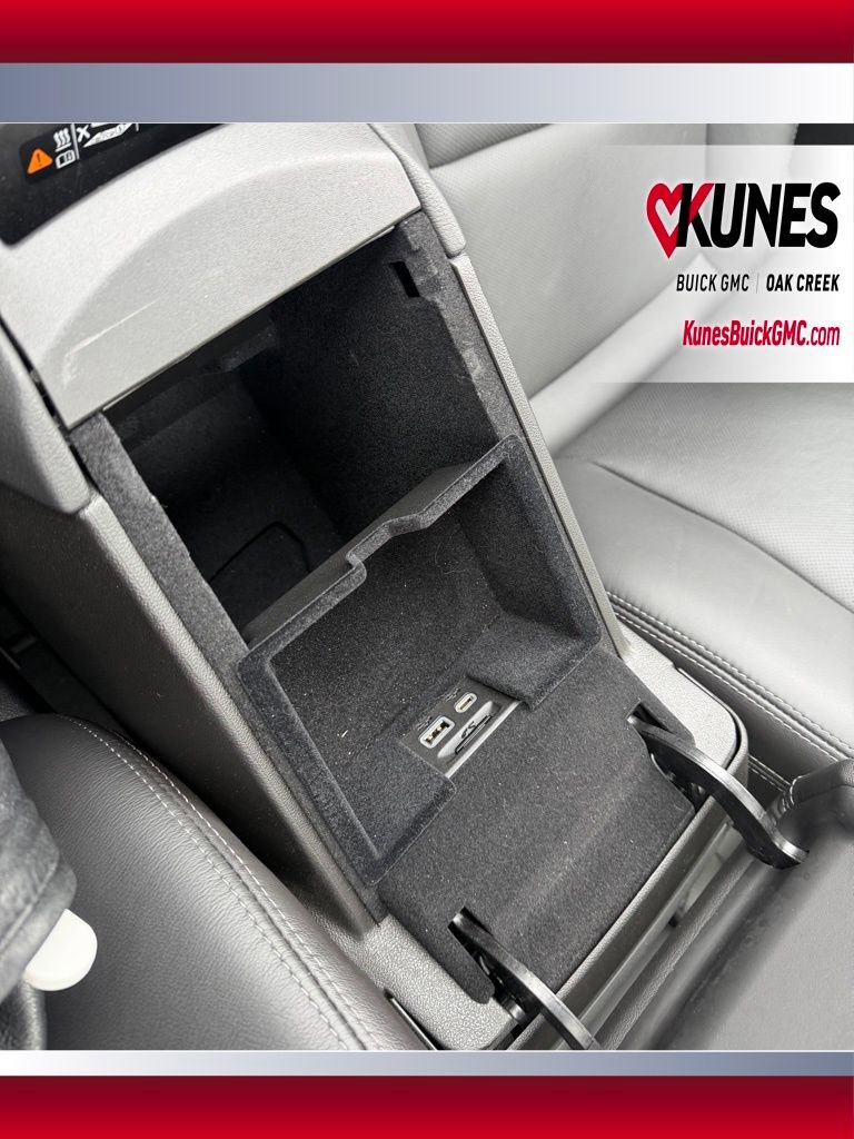 Used 2023 Cadillac XT5 Premium Luxury image 22