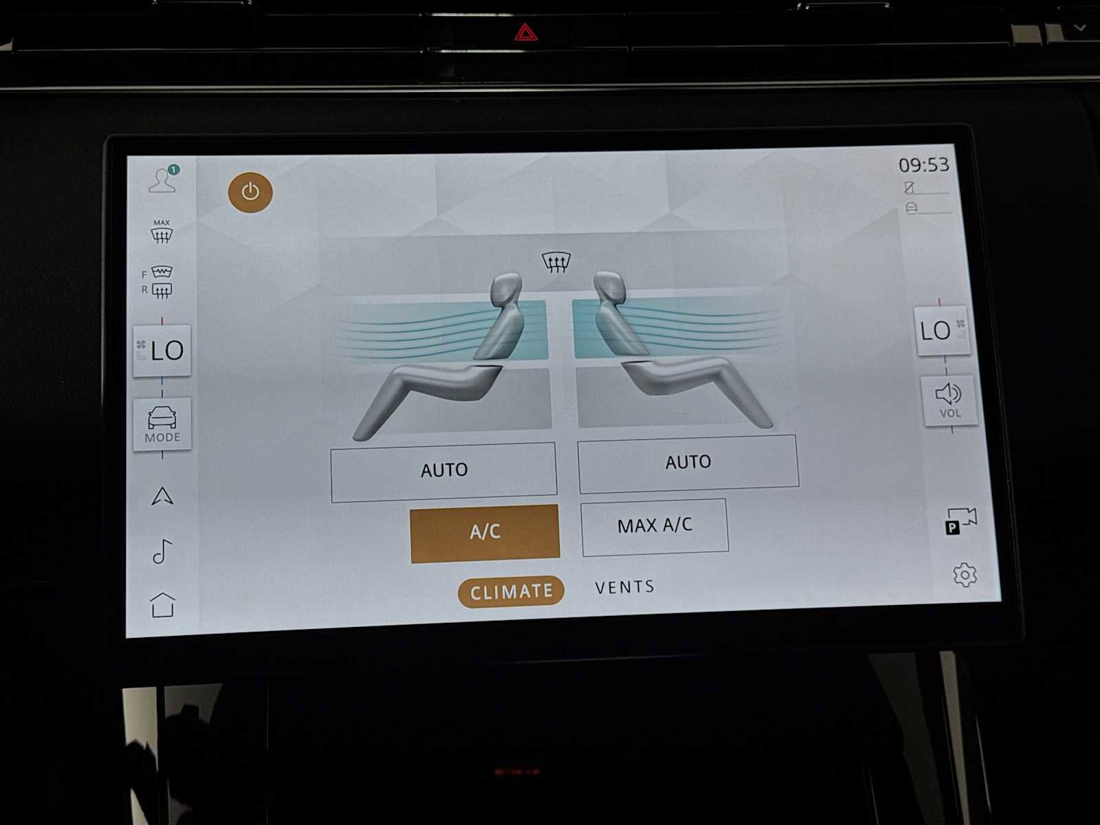 New 2025 Land Rover Range Rover Sport SE image 17