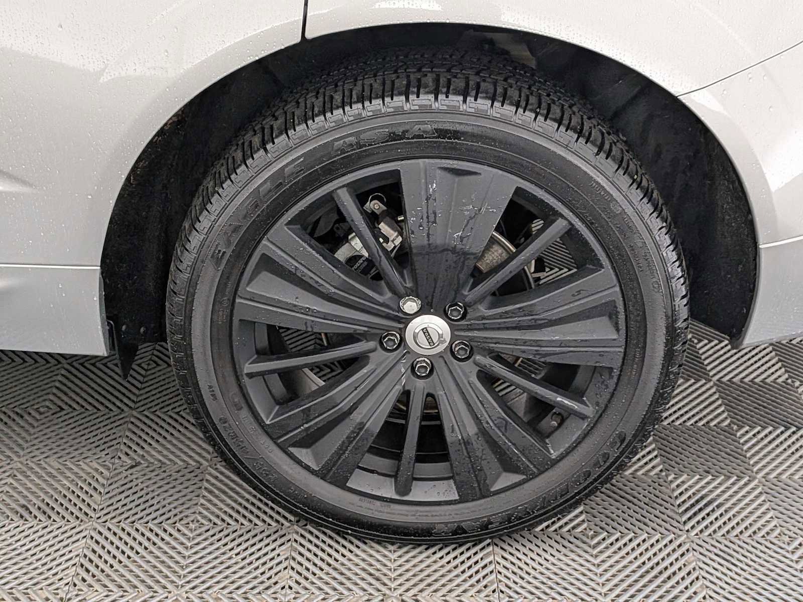 Used 2022 Volvo XC60 B5 Inscription w/ Advanced Package image 14