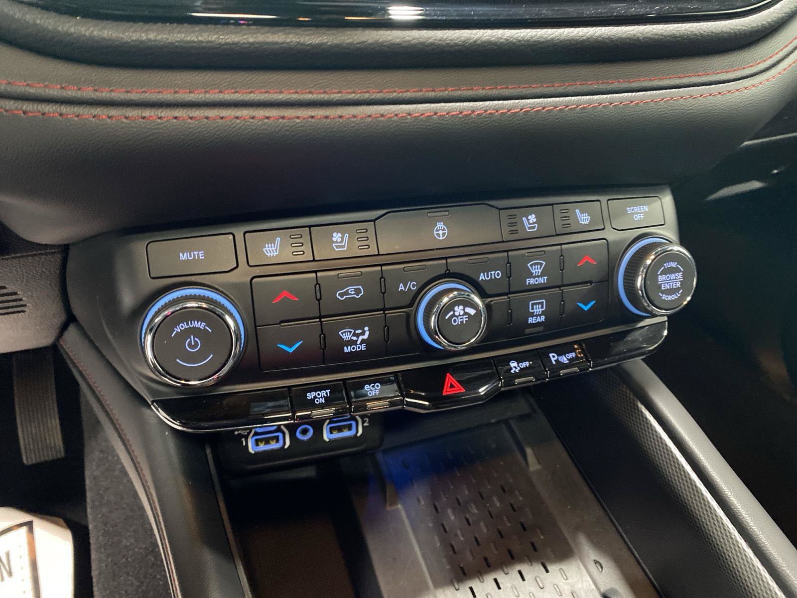 Used 2025 Dodge Durango R/T AWD/4WD image 30