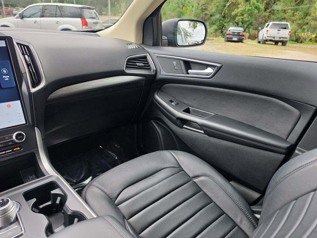 Used 2024 Ford Edge SE AWD/4WD image 11