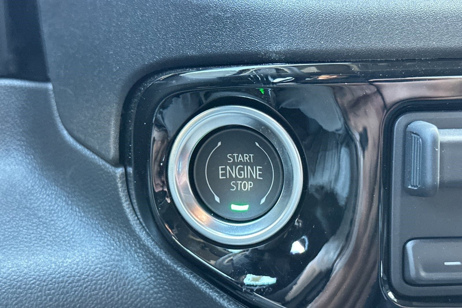 New 2025 Chevrolet Silverado 1500 LT Trail Boss w/ LPO, Dark Essentials Package image 25