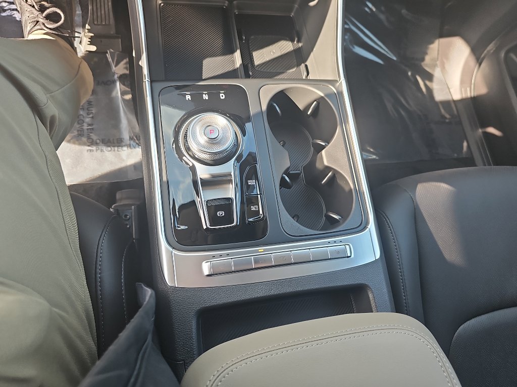 New 2026 Kia Carnival EX image 24
