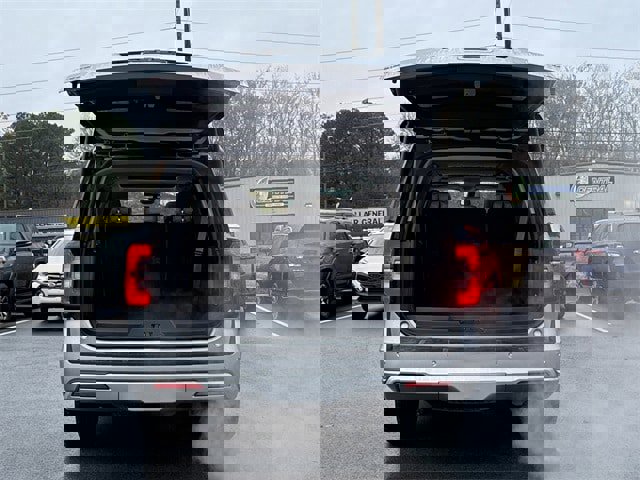 Used 2022 Ford Expedition Max Limited image 15