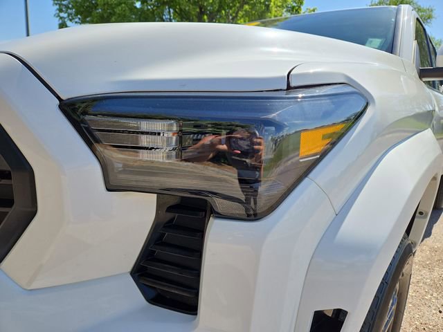 Used 2025 Toyota Tacoma TRD Sport AWD/4WD image 6