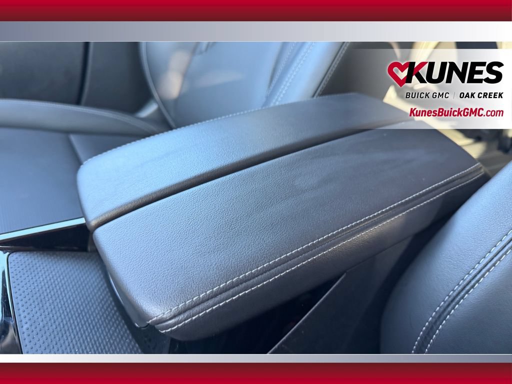 Used 2024 Buick Envision Preferred AWD/4WD image 30
