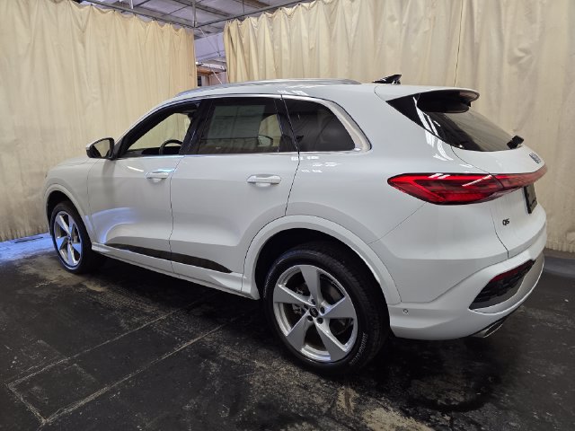 Used 2025 Audi Q5 Premium Plus AWD/4WD image 9