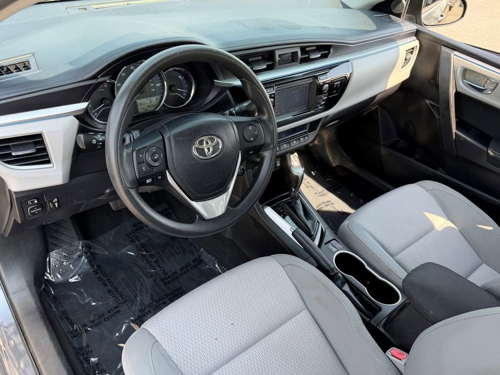 Used 2015 Toyota Corolla LE image 18