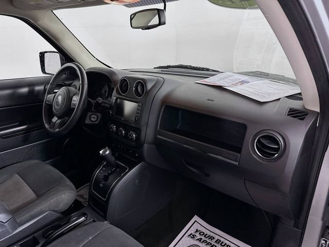 Used 2017 Jeep Patriot Latitude image 29