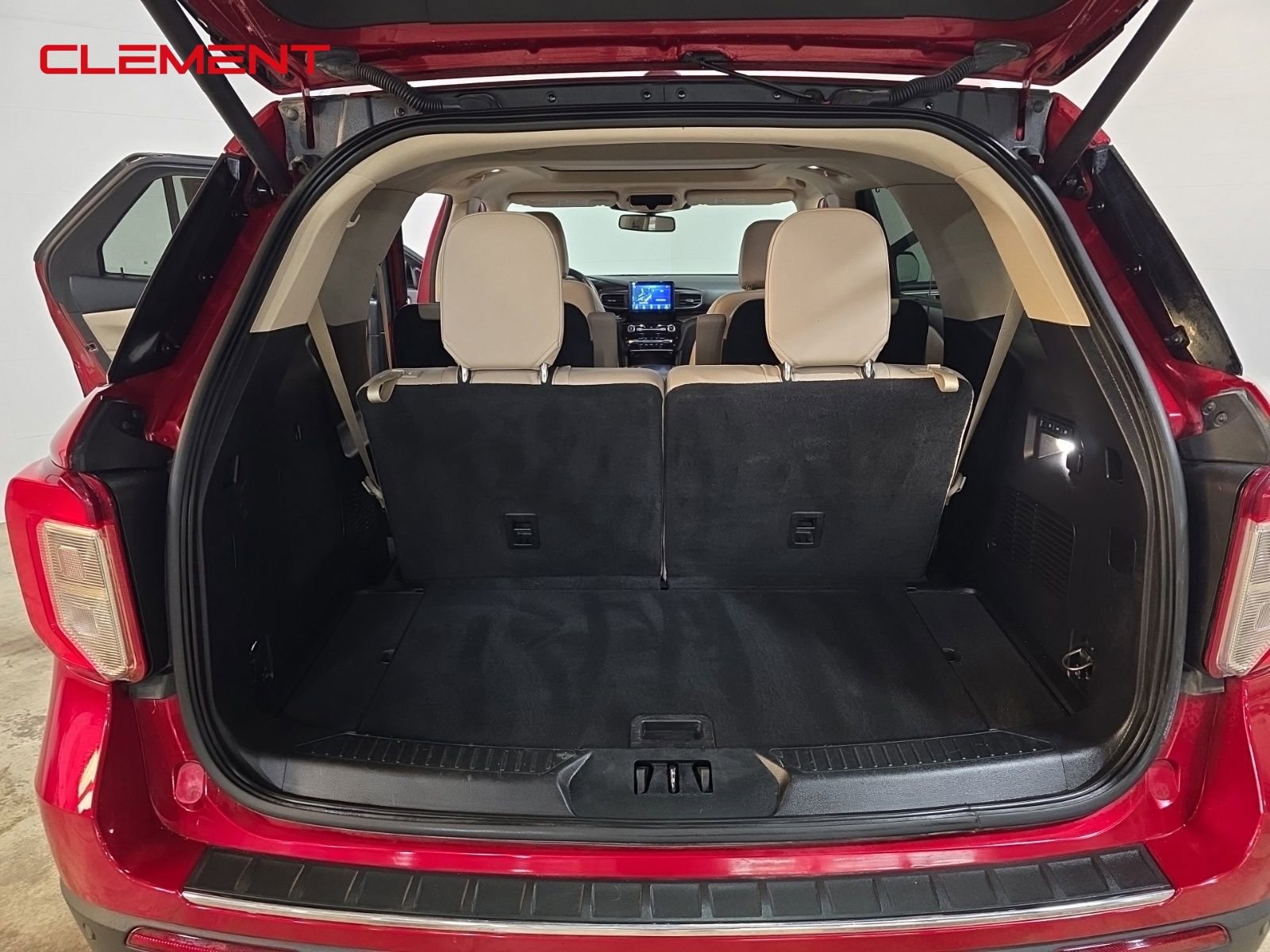 Used 2021 Ford Explorer Limited w/ Equipment Group 301A image 12