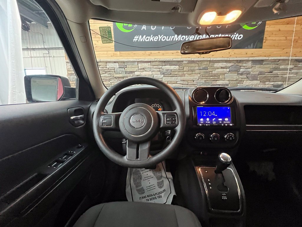 Used 2017 Jeep Patriot Sport w/ Power Value Group AWD/4WD image 24