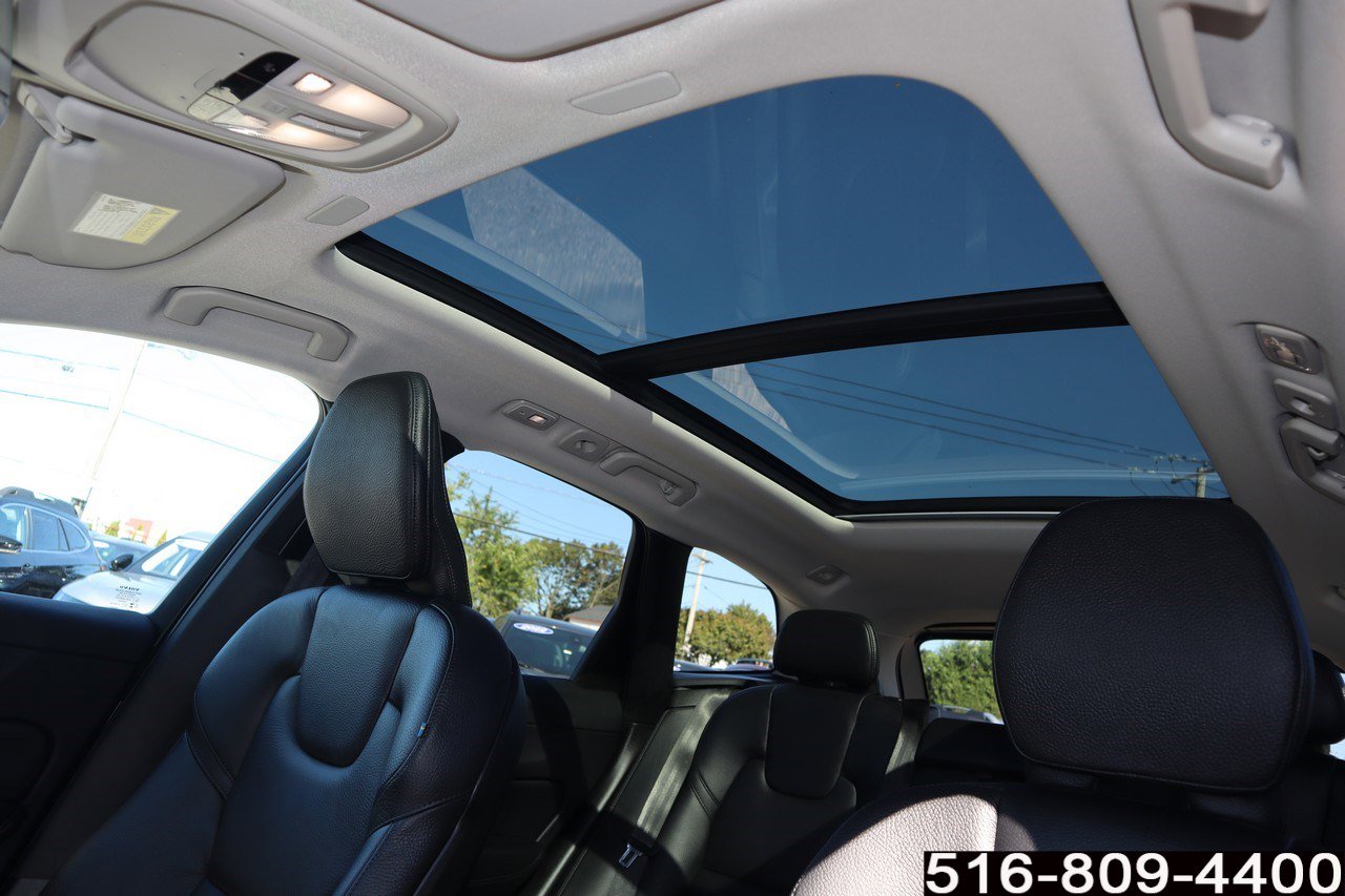 Used 2023 Volvo XC60 B5 Plus w/ Climate Package image 13