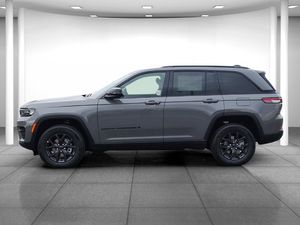 New 2027 Jeep Grand Cherokee Laredo X AWD/4WD image 4