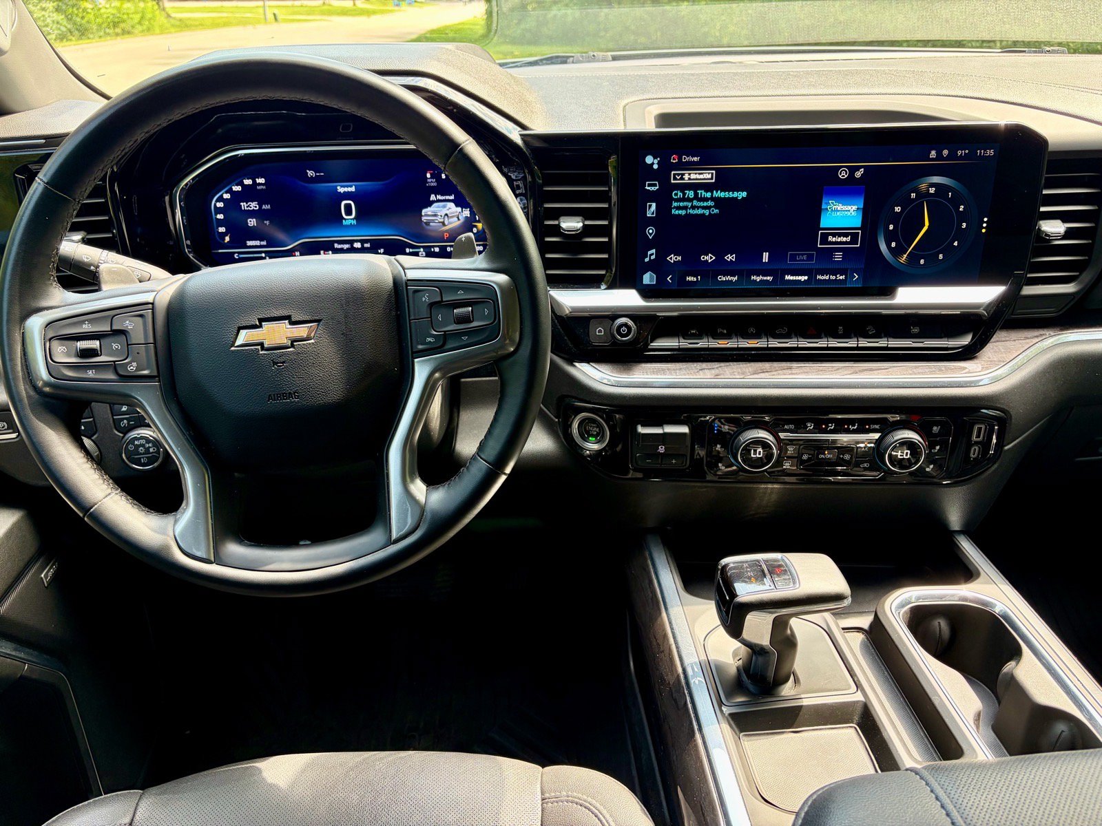 Used 2023 Chevrolet Silverado 1500 LTZ w/ LTZ Premium Package AWD/4WD image 2