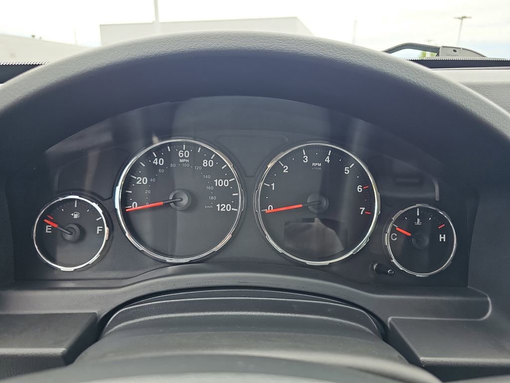 Used 2010 Jeep Liberty Sport AWD/4WD image 25