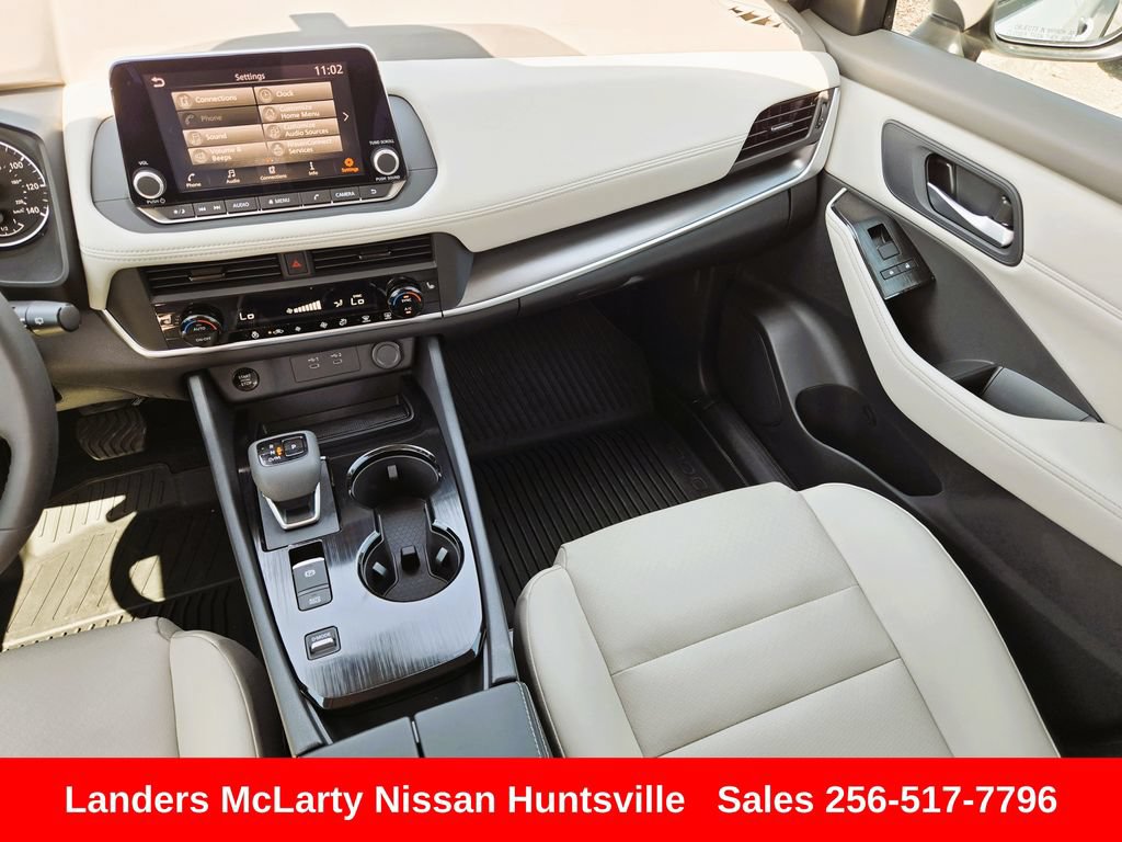 Used 2026 Nissan Rogue Dark Armor FWD image 16