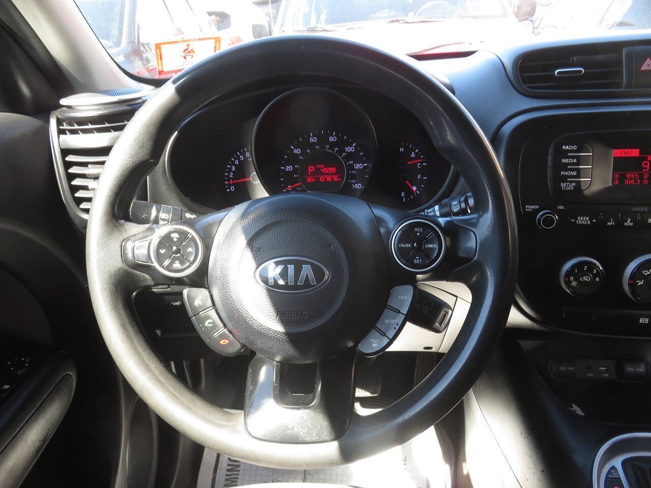 Used 2015 Kia Soul FWD image 13