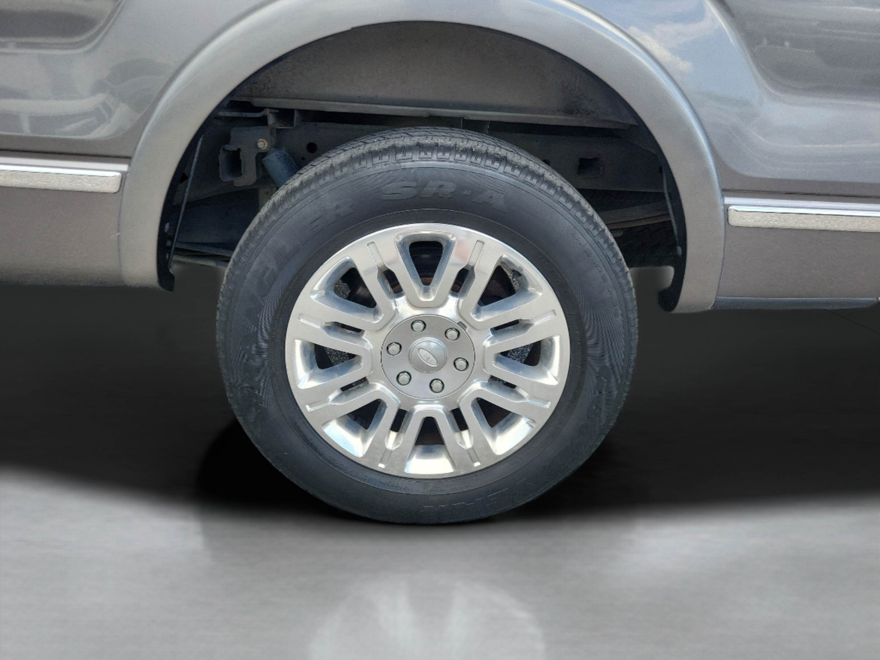 Used 2013 Ford F150 Platinum AWD/4WD image 31
