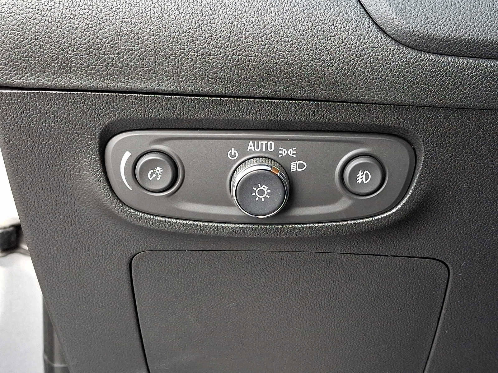 Certified 2023 Buick Encore GX Select w/ Experience Buick Package image 27