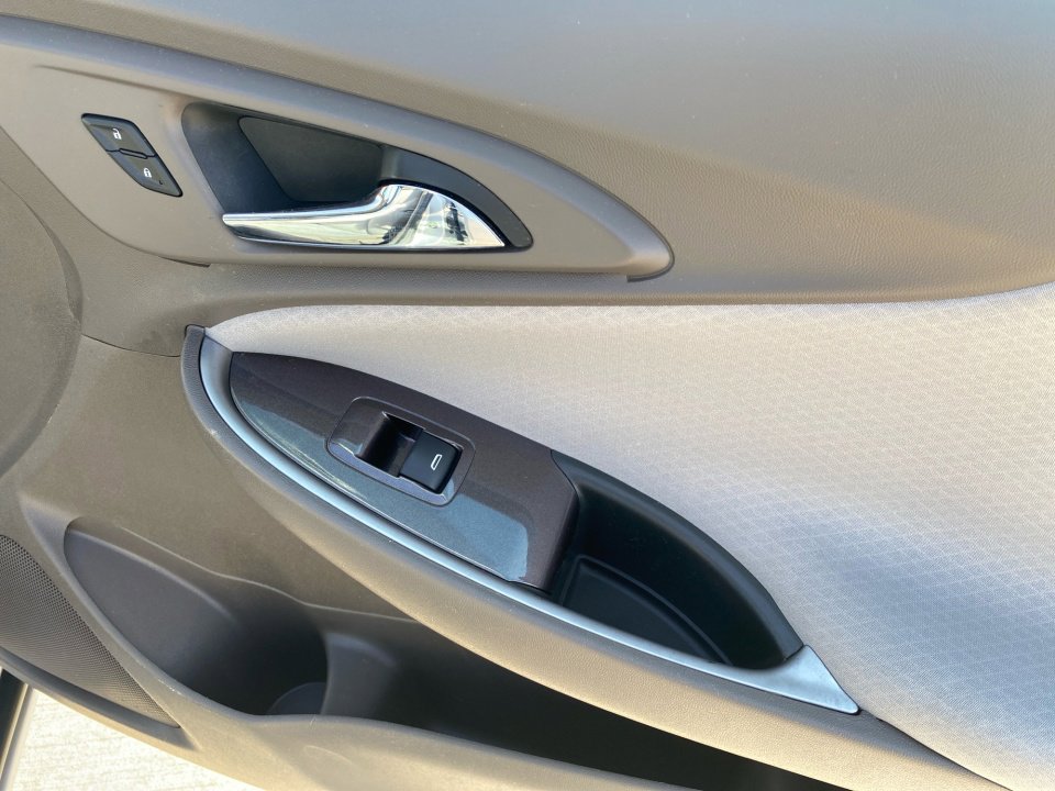 Used 2022 Chevrolet Malibu LS image 35