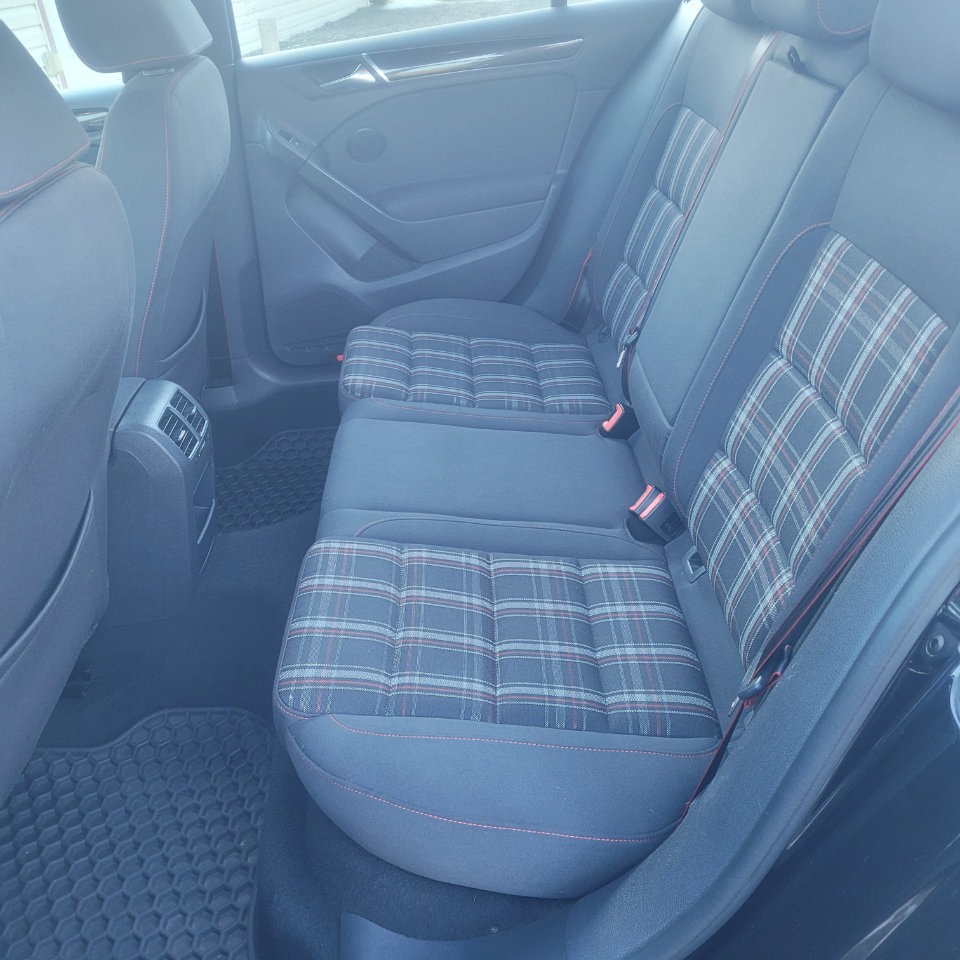 Used 2013 Volkswagen Golf 4-Door image 29