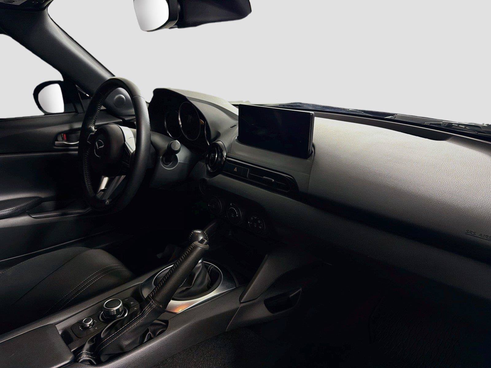 Used 2024 MAZDA MX-5 Miata Sport RWD image 25